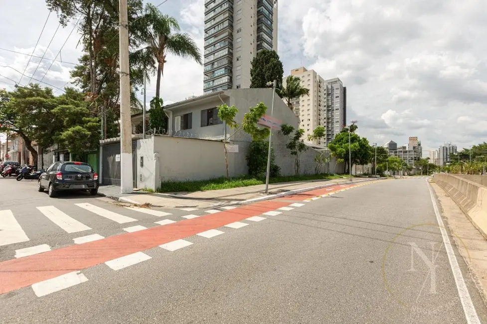 Foto 1 de Casa Comercial com 8 quartos para alugar, 220m2 em Chácara Santo Antônio (Zona Sul), São Paulo - SP