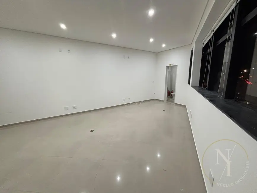 Sala Comercial com 1 quarto para alugar, 84m2 em Vila Emir, São Paulo - SP - imagem 3 Foto 3 de Sala Comercial com 1 quarto para alugar, 84m2 em Vila Emir, São Paulo - SP