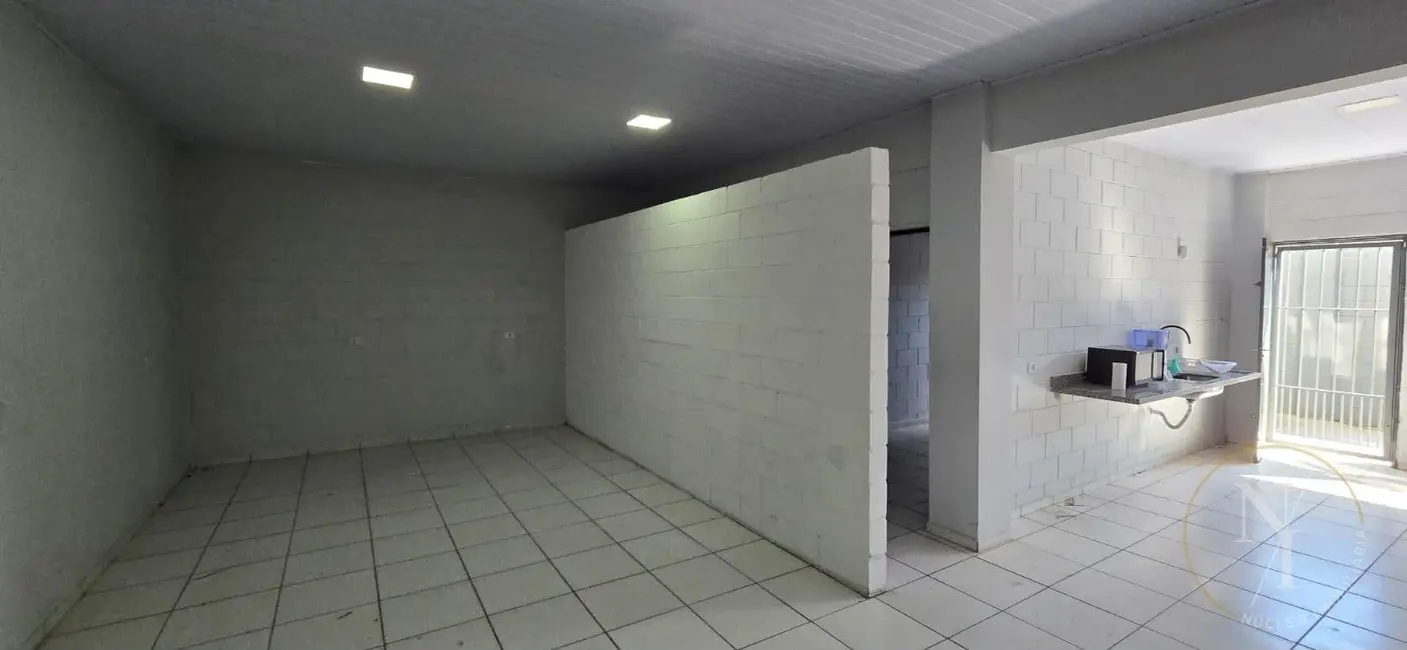 Armazém / Galpão com 1 quarto para alugar, 740m2 em Vila Paraíso, Guarulhos - SP - imagem 9 Foto 9 de Armazém / Galpão com 1 quarto para alugar, 740m2 em Vila Paraíso, Guarulhos - SP