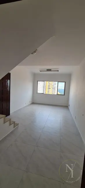 Casa com 3 quartos à venda, 279m2 em Alto de Pinheiros, São Paulo - SP - imagem 2 Foto 2 de Casa com 3 quartos à venda, 279m2 em Alto de Pinheiros, São Paulo - SP