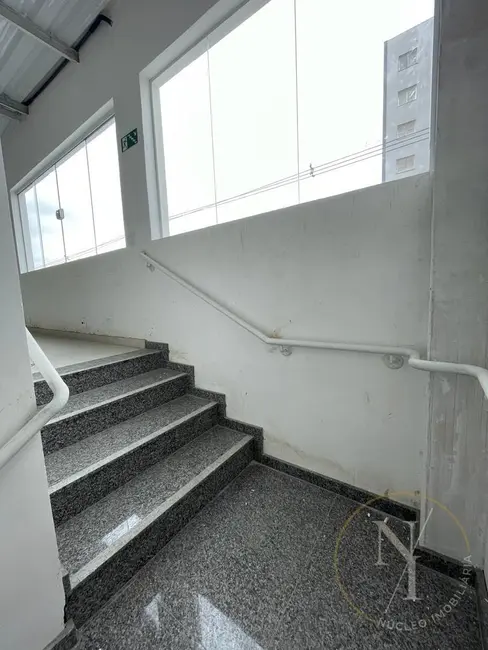 Armazém / Galpão com 1 quarto para alugar, 310m2 em Vila Galvão, Guarulhos - SP - imagem 6 Foto 6 de Armazém / Galpão com 1 quarto para alugar, 310m2 em Vila Galvão, Guarulhos - SP