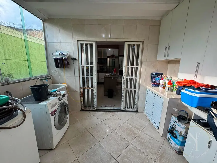 Casa com 4 quartos à venda, 200m2 em Vila Milton, Guarulhos - SP - imagem 9 Foto 9 de Casa com 4 quartos à venda, 200m2 em Vila Milton, Guarulhos - SP