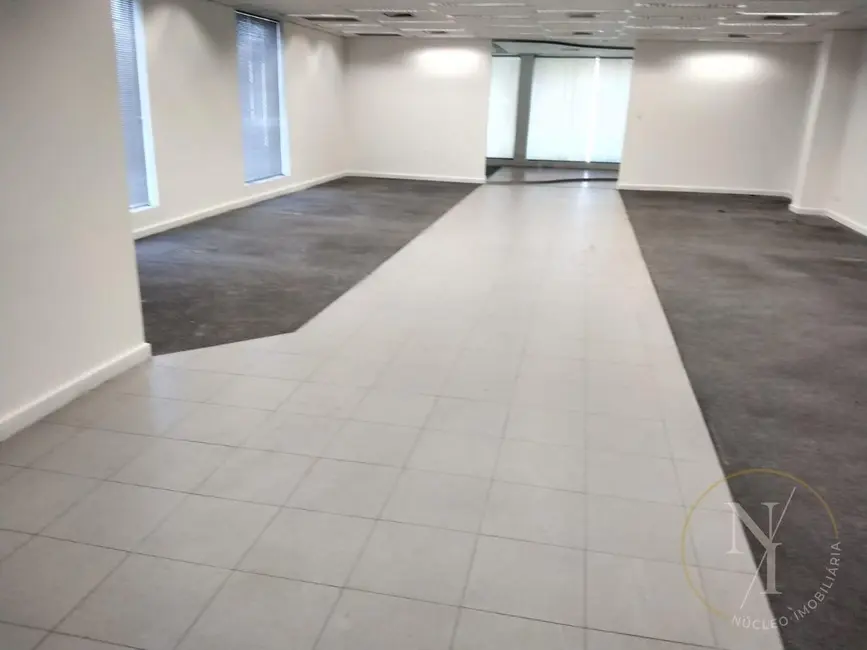 Armazém / Galpão com 1 quarto para alugar, 1000m2 em Socorro, São Paulo - SP - imagem 8 Foto 8 de Armazém / Galpão com 1 quarto para alugar, 1000m2 em Socorro, São Paulo - SP