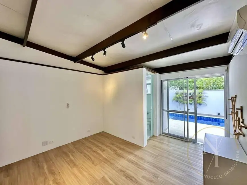 Foto 9 de Casa de Condomínio com 4 quartos à venda, 615m2 em Vila Santo Antônio, Cotia - SP