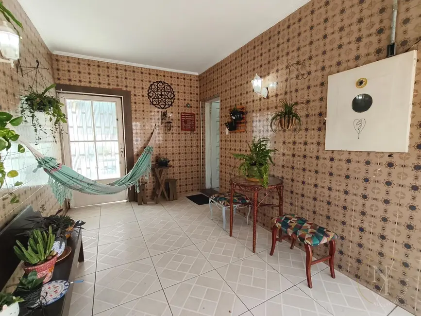 Casa com 2 quartos à venda, 140m2 em Vila Augusta, Guarulhos - SP - imagem 5 Foto 5 de Casa com 2 quartos à venda, 140m2 em Vila Augusta, Guarulhos - SP