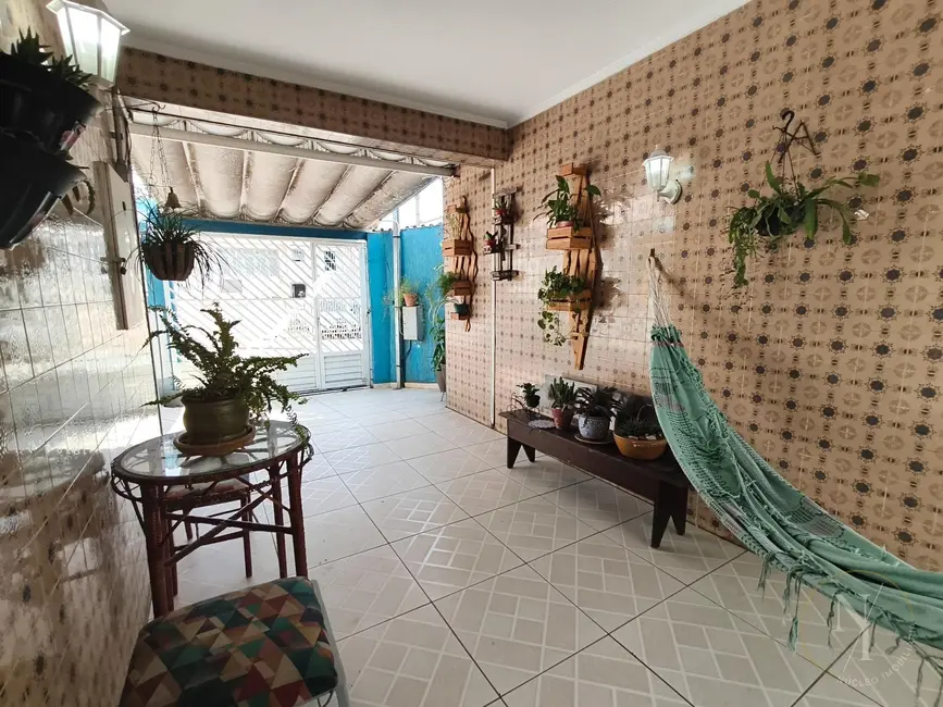 Casa com 2 quartos à venda, 140m2 em Vila Augusta, Guarulhos - SP - imagem 6 Foto 6 de Casa com 2 quartos à venda, 140m2 em Vila Augusta, Guarulhos - SP