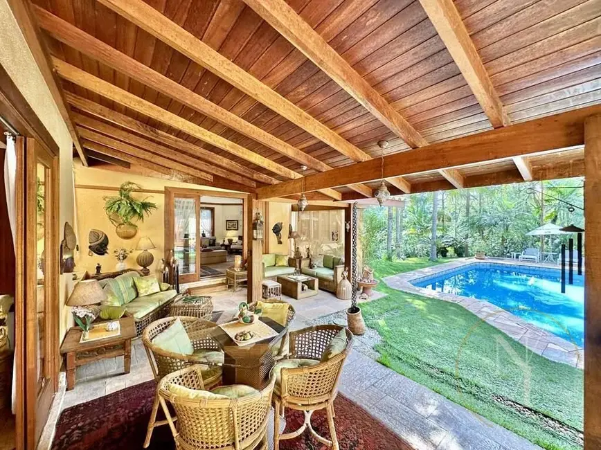 Foto 3 de Casa de Condomínio com 5 quartos à venda, 1212m2 em Parque Rincão, Cotia - SP
