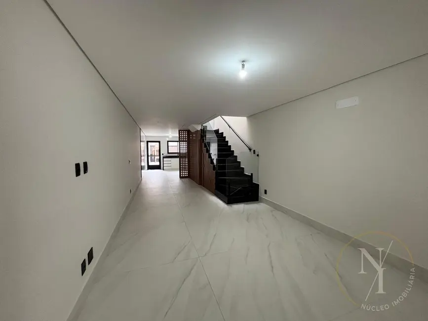Foto 3 de Casa com 3 quartos à venda, 105m2 em Jardim Sabará, São Paulo - SP
