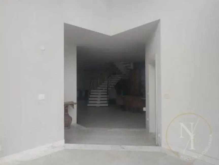 Casa com 7 quartos à venda, 1000m2 em Jardim Acapulco, Guaruja - SP - imagem 5 Foto 5 de Casa com 7 quartos à venda, 1000m2 em Jardim Acapulco, Guaruja - SP