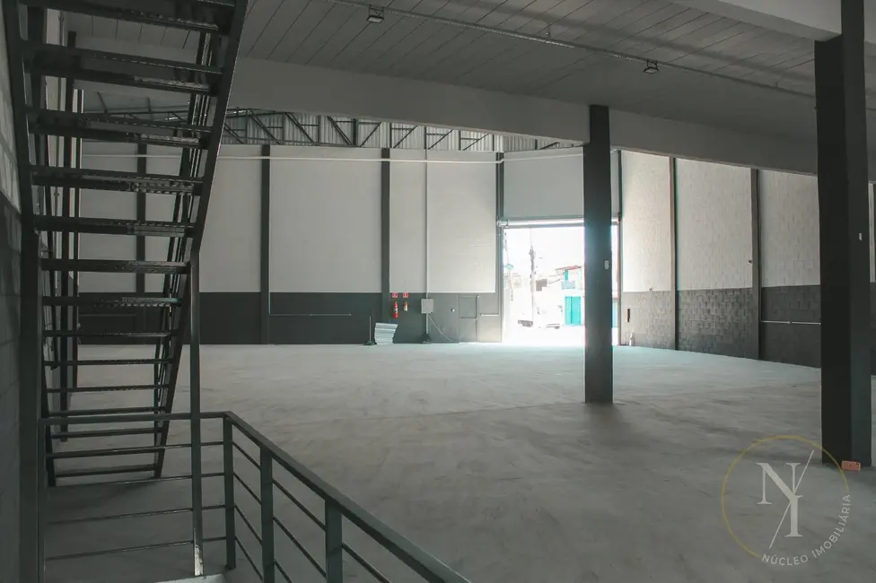 Foto 4 de Armazém / Galpão com 1 quarto para alugar, 721m2 em Jardim Ottawa, Guarulhos - SP