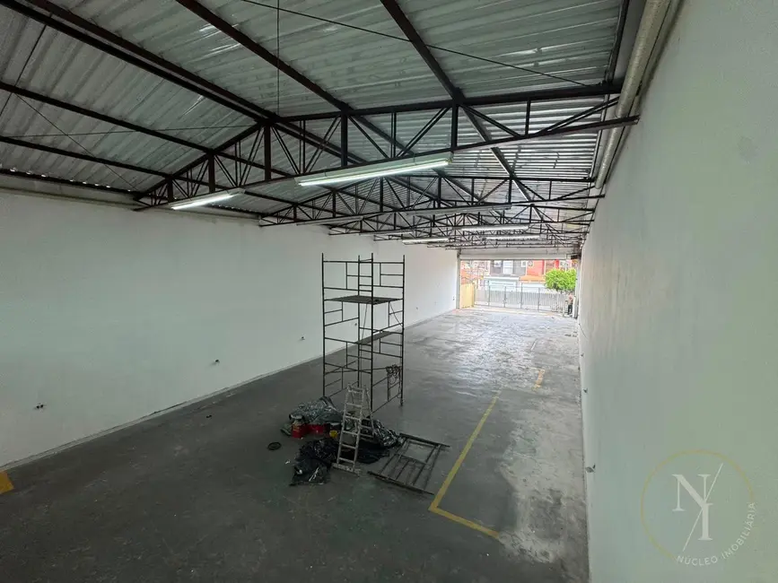 Foto 5 de Armazém / Galpão com 1 quarto para alugar, 400m2 em Jardim Tranqüilidade, Guarulhos - SP