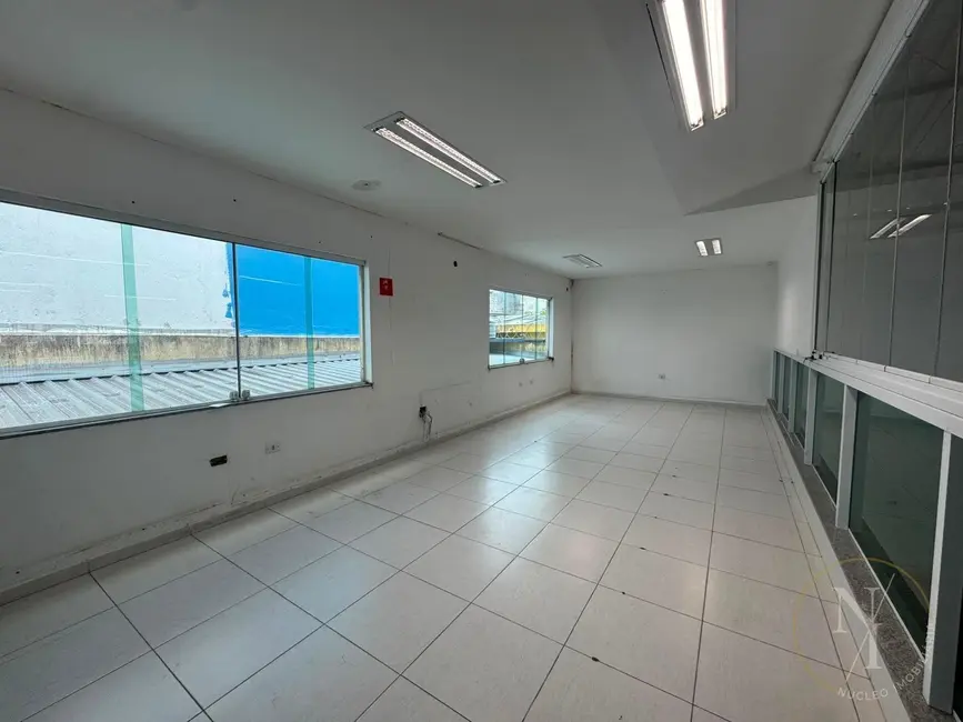 Foto 6 de Armazém / Galpão com 1 quarto para alugar, 400m2 em Jardim Tranqüilidade, Guarulhos - SP