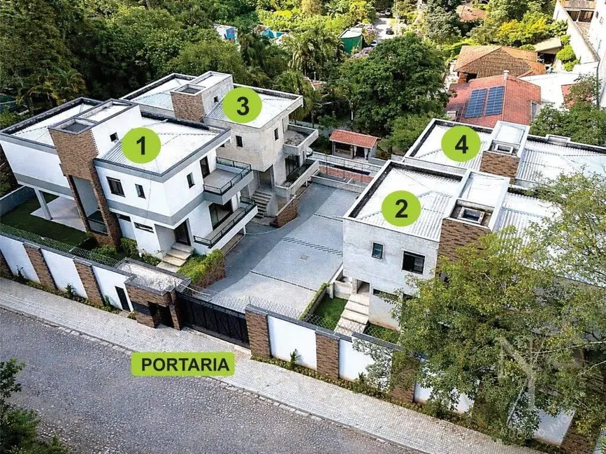 Foto 1 de Casa de Condomínio com 3 quartos à venda e para alugar, 326m2 em Chácara do Refúgio, Carapicuiba - SP
