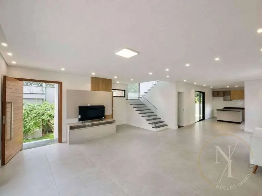Foto 9 de Casa de Condomínio com 3 quartos à venda e para alugar, 326m2 em Chácara do Refúgio, Carapicuiba - SP