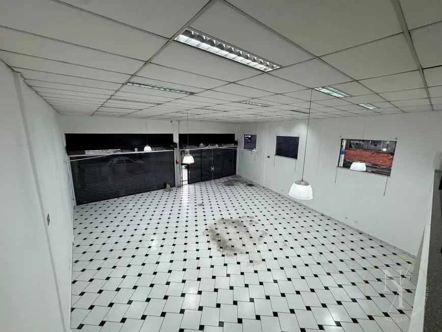 Prédio Inteiro com 1 quarto para alugar, 350m2 em Picanço, Guarulhos - SP - imagem 2 Foto 2 de Prédio Inteiro com 1 quarto para alugar, 350m2 em Picanço, Guarulhos - SP