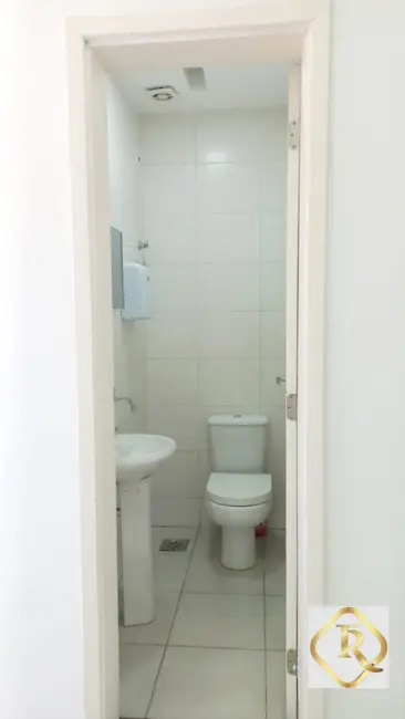 Sala Comercial para alugar, 28m2 em Mangaratiba - RJ - imagem 7 Foto 7 de Sala Comercial para alugar, 28m2 em Mangaratiba - RJ