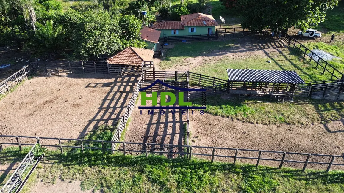 Foto 1 de Fazenda / Haras à venda, 54m2 em Crominia - GO