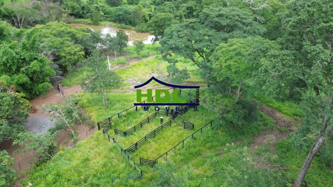 Foto 1 de Fazenda / Haras com 4 quartos à venda, 19m2 em Hidrolandia - GO