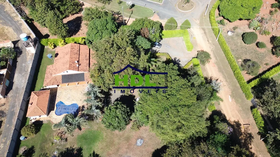 Foto 1 de Casa de Condomínio à venda e para alugar em Hidrolandia - GO