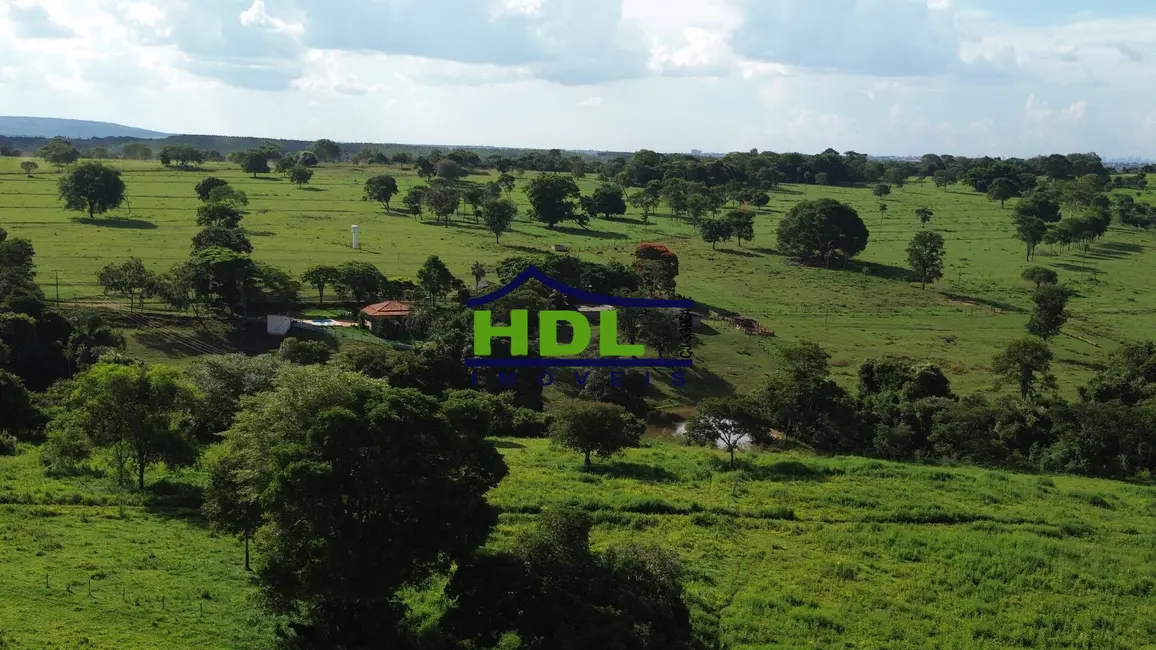 Foto 10 de Chácara à venda, 373300m2 em Hidrolandia - GO