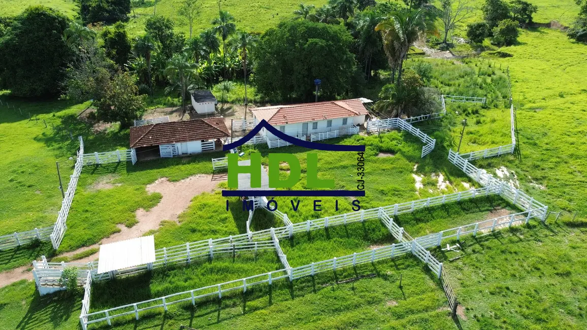 Foto 2 de Fazenda / Haras à venda, 155m2 em Crominia - GO
