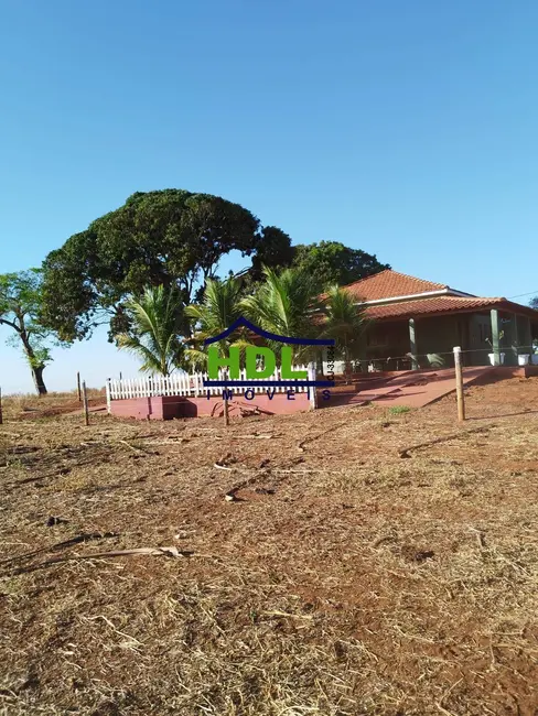 Foto 4 de Fazenda / Haras à venda, 107m2 em Quirinopolis - GO