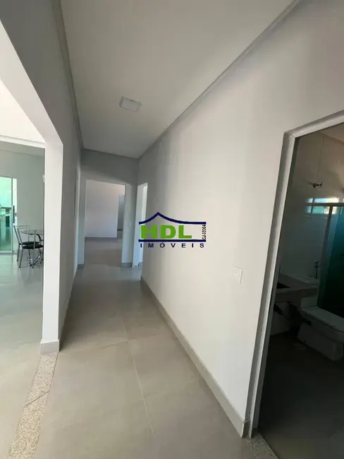 Foto 4 de Casa à venda, 1400m2 em Hidrolandia - GO