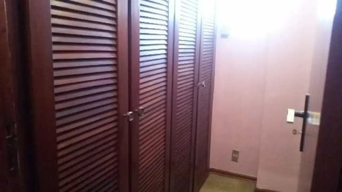 Sobrado com 5 quartos à venda, 472m2 em Vila Jacuí, São Paulo - SP - imagem 8 Foto 8 de Sobrado com 5 quartos à venda, 472m2 em Vila Jacuí, São Paulo - SP