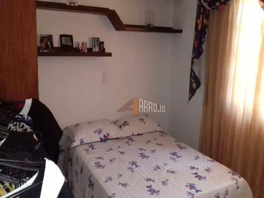 Sobrado com 4 quartos à venda, 400m2 em Vila Granada, São Paulo - SP - imagem 9 Foto 9 de Sobrado com 4 quartos à venda, 400m2 em Vila Granada, São Paulo - SP