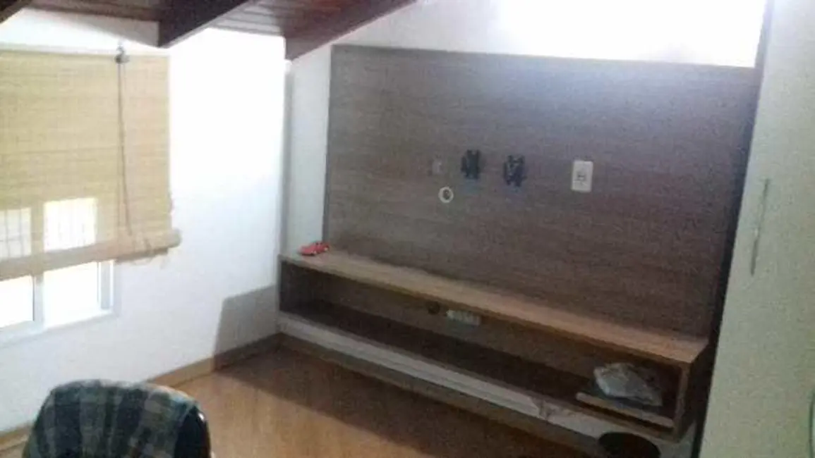 Foto 1 de Sobrado com 3 quartos à venda, 200m2 em Vila Londrina, São Paulo - SP