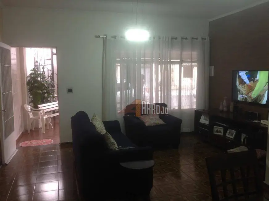 Foto 2 de Casa com 2 quartos à venda, 150m2 em Chácara Cruzeiro do Sul, São Paulo - SP