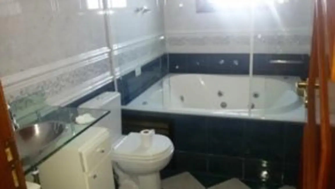 Sobrado com 3 quartos à venda, 125m2 em Jardim Piqueroby, São Paulo - SP - imagem 4 Foto 4 de Sobrado com 3 quartos à venda, 125m2 em Jardim Piqueroby, São Paulo - SP