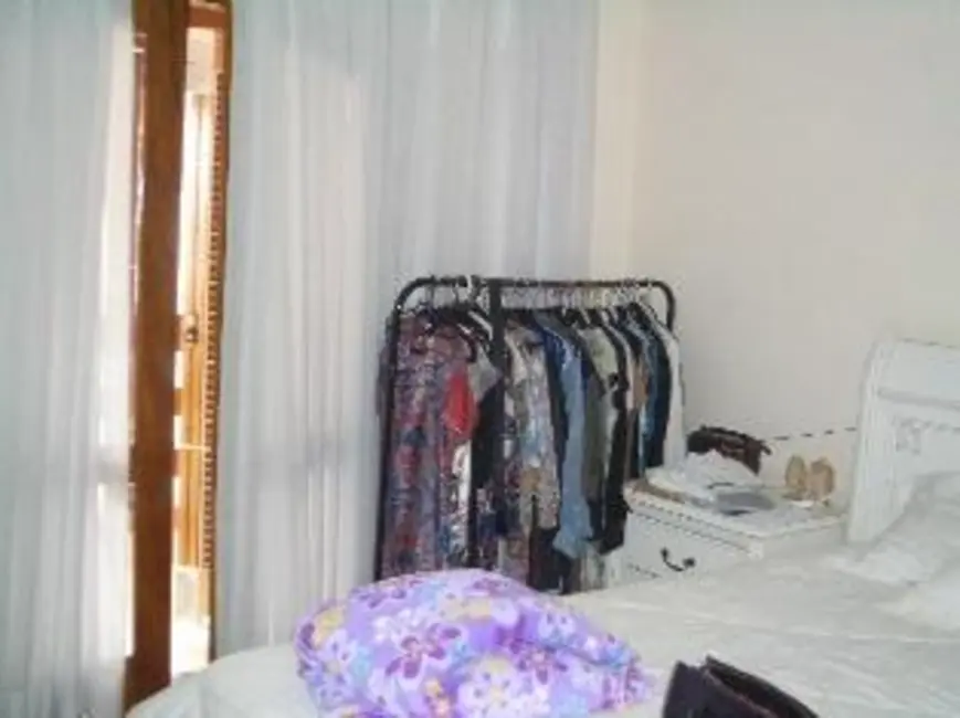 Sobrado com 3 quartos à venda, 247m2 em Penha de França, São Paulo - SP - imagem 5 Foto 5 de Sobrado com 3 quartos à venda, 247m2 em Penha de França, São Paulo - SP