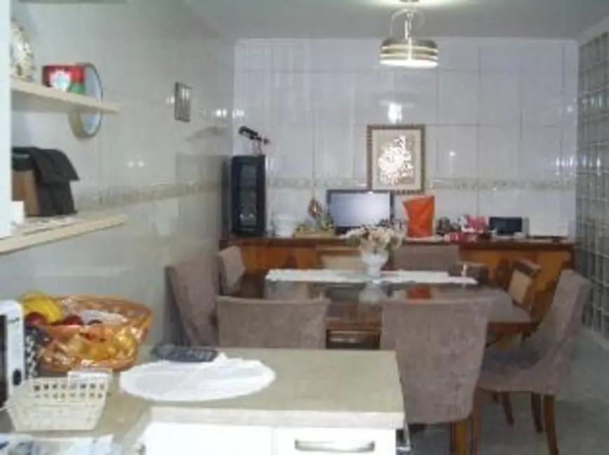 Sobrado com 3 quartos à venda, 247m2 em Penha de França, São Paulo - SP - imagem 6 Foto 6 de Sobrado com 3 quartos à venda, 247m2 em Penha de França, São Paulo - SP