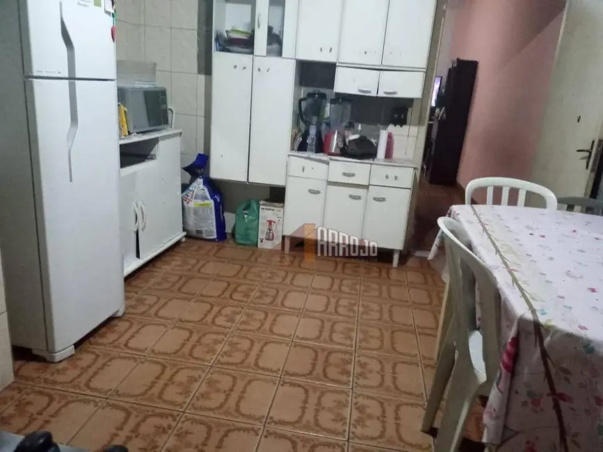 Sobrado com 3 quartos à venda, 147m2 em Limoeiro, São Paulo - SP - imagem 8 Foto 8 de Sobrado com 3 quartos à venda, 147m2 em Limoeiro, São Paulo - SP