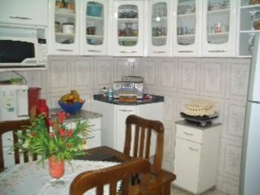 Foto 6 de Casa com 2 quartos à venda, 300m2 em Parque Guarani, São Paulo - SP