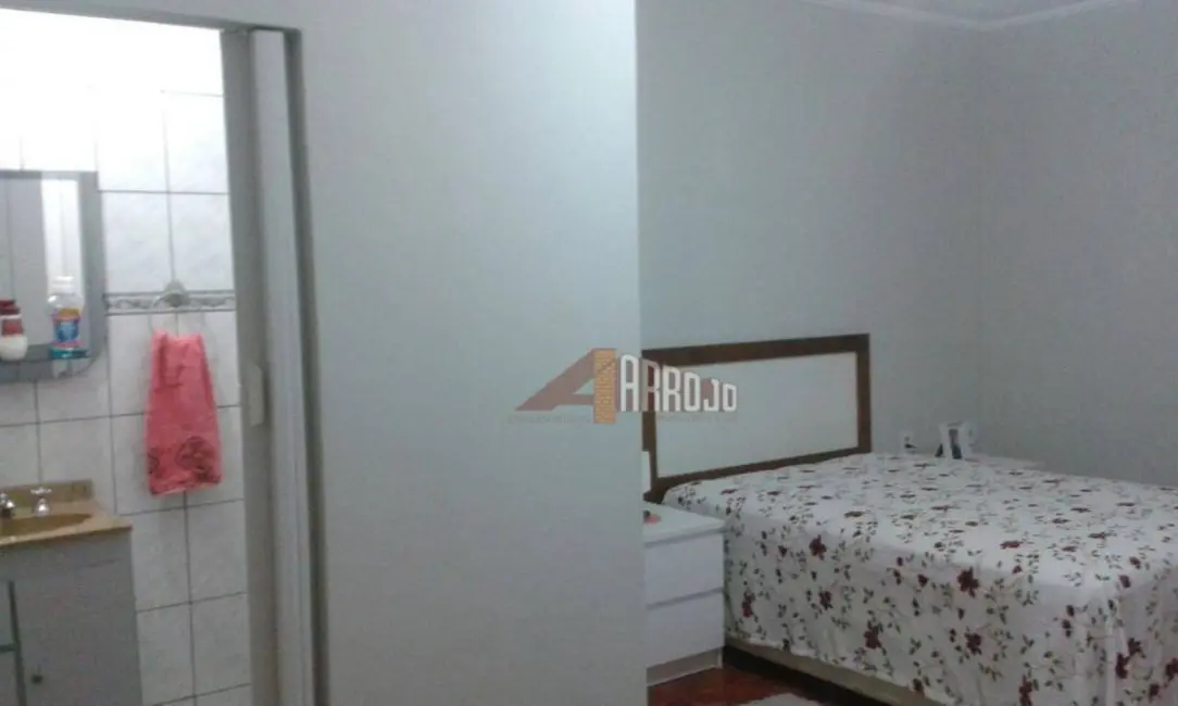 Sobrado com 3 quartos à venda, 155m2 em Vila Sílvia, São Paulo - SP - imagem 5 Foto 5 de Sobrado com 3 quartos à venda, 155m2 em Vila Sílvia, São Paulo - SP