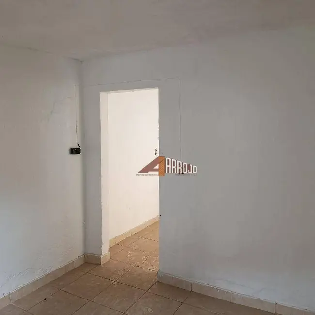 Foto 4 de Casa com 1 quarto para alugar, 40m2 em Vila Araguaia, São Paulo - SP
