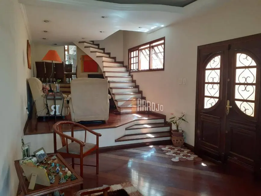 Foto 1 de Sobrado com 3 quartos à venda, 150m2 em Chácara Cruzeiro do Sul, São Paulo - SP