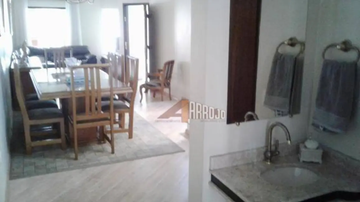 Sobrado com 4 quartos à venda, 220m2 em Vila Centenário, São Paulo - SP - imagem 3 Foto 3 de Sobrado com 4 quartos à venda, 220m2 em Vila Centenário, São Paulo - SP