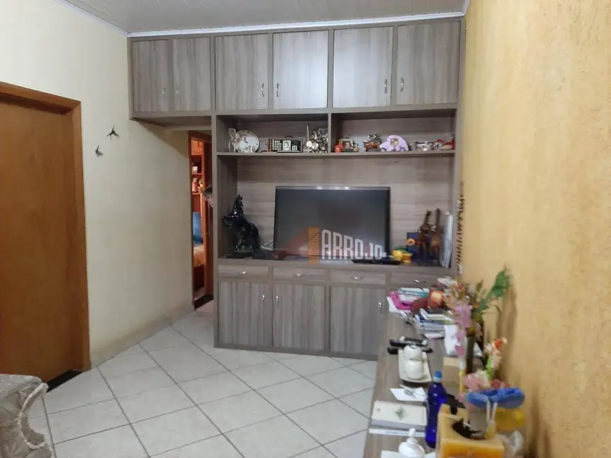 Foto 2 de Casa com 3 quartos à venda, 224m2 em Vila Marieta, São Paulo - SP