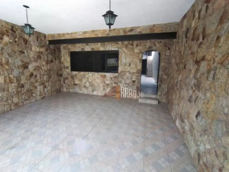 Foto 2 de Sobrado com 4 quartos à venda, 138m2 em Limoeiro, São Paulo - SP