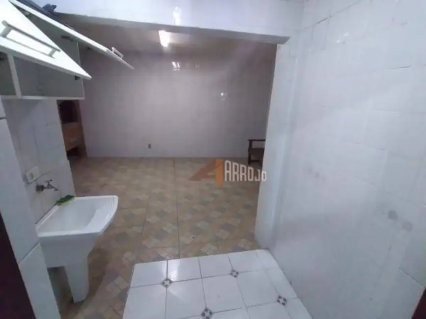 Foto 9 de Sobrado com 4 quartos à venda, 138m2 em Limoeiro, São Paulo - SP