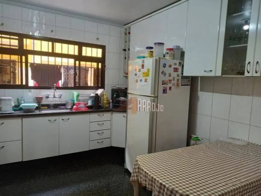 Sobrado com 3 quartos à venda, 176m2 em Vila Buenos Aires, São Paulo - SP - imagem 6 Foto 6 de Sobrado com 3 quartos à venda, 176m2 em Vila Buenos Aires, São Paulo - SP