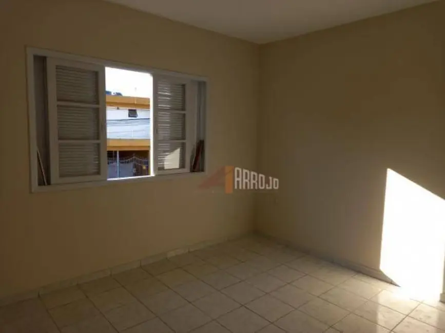 Sobrado com 4 quartos à venda, 254m2 em Vila Rio Branco, São Paulo - SP - imagem 9 Foto 9 de Sobrado com 4 quartos à venda, 254m2 em Vila Rio Branco, São Paulo - SP