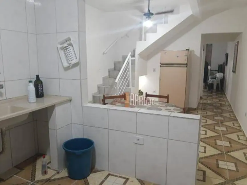 Sobrado com 3 quartos à venda, 135m2 em Itanhaem - SP - imagem 3 Foto 3 de Sobrado com 3 quartos à venda, 135m2 em Itanhaem - SP