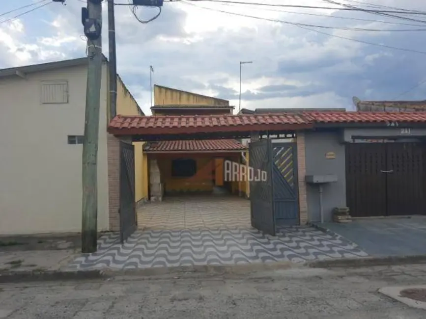 Foto 2 de Sobrado com 3 quartos à venda, 135m2 em Itanhaem - SP