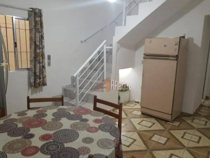 Sobrado com 3 quartos à venda, 135m2 em Itanhaem - SP - imagem 4 Foto 4 de Sobrado com 3 quartos à venda, 135m2 em Itanhaem - SP
