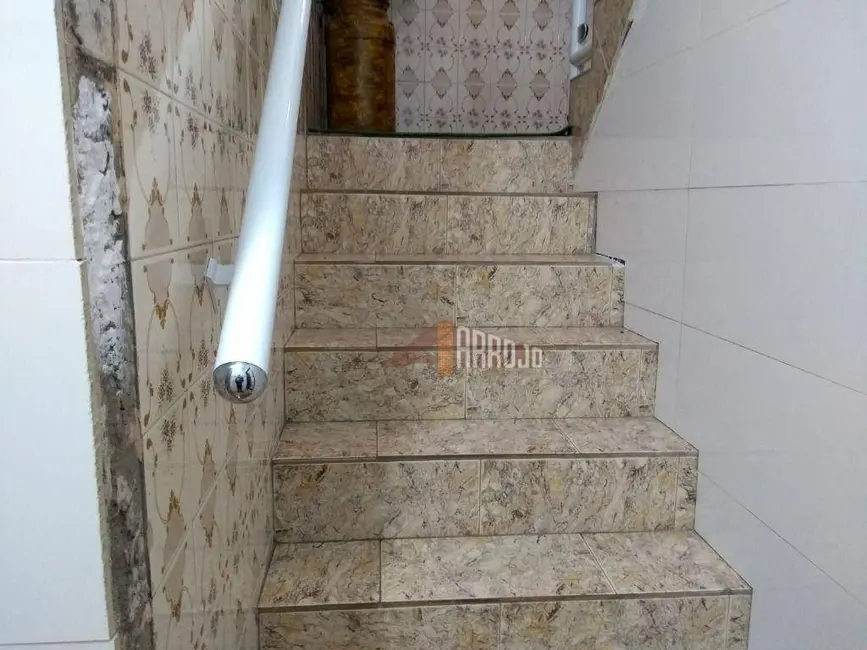 Foto 9 de Sobrado com 3 quartos à venda, 169m2 em Jardim Laone, São Paulo - SP