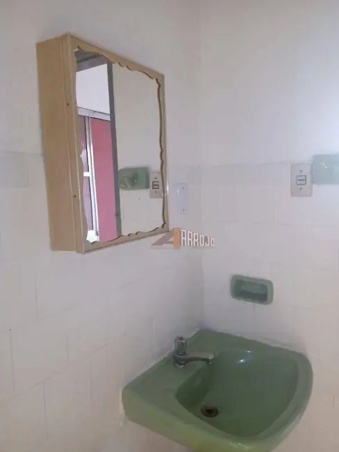 Foto 8 de Casa com 2 quartos à venda, 347m2 em Vila Ponte Rasa, São Paulo - SP